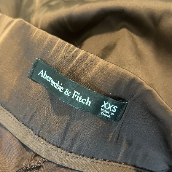 NWT Abercrombie and fitch pants - Picture 8 of 12